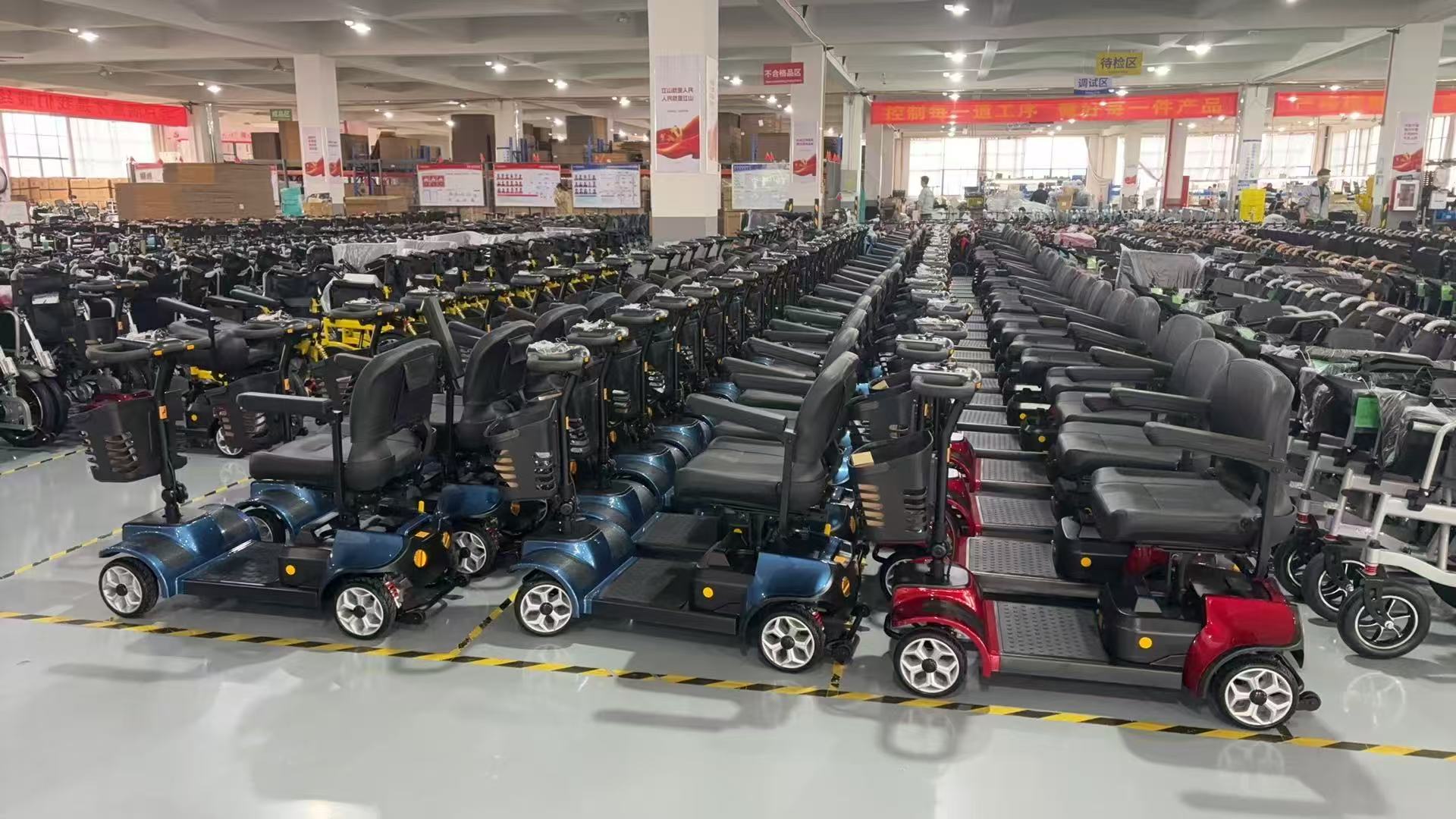How do you pick lead-acid batteries or lithium batteries for elderly mobility vehicles