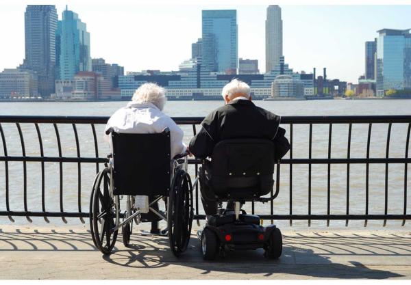Mobility Scooter vs. Electric Wheelchair: Which One Is Right for You?