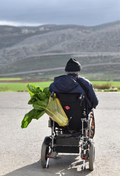 To You Who Need a Wheelchair: A Practical Beginner's Guide from Selection to Daily Use